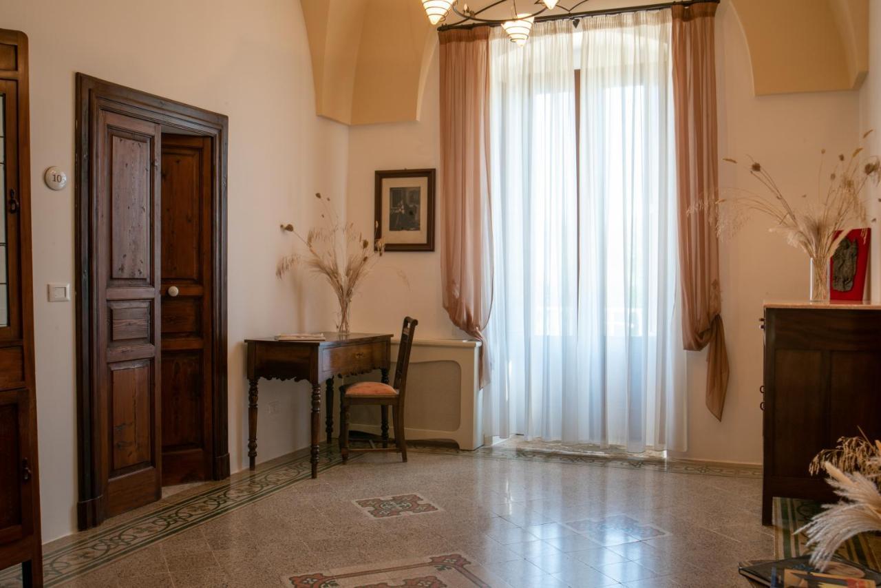 Masseria Borgo Santuri أوستوني المظهر الخارجي الصورة