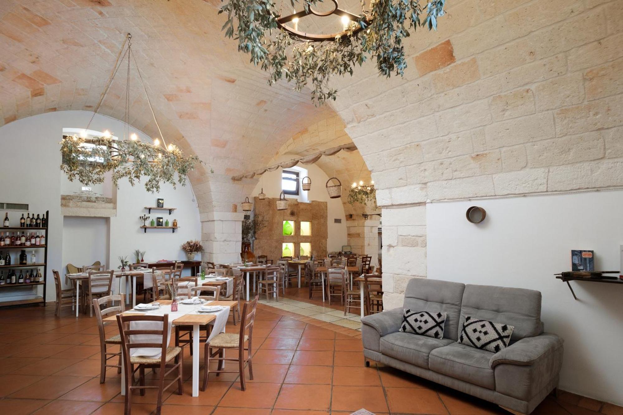 Masseria Borgo Santuri أوستوني المظهر الخارجي الصورة